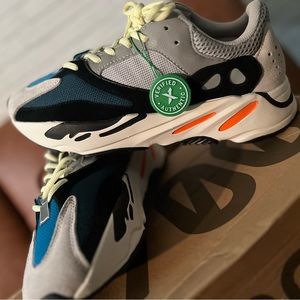 Adidas Men's Yeezy Boost 700 Wave Runner